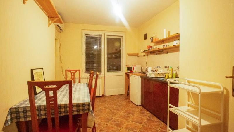 Private Cozy Room 1 With Shared Kitchen In Appartment, Downtown Belgrad Zewnętrze zdjęcie